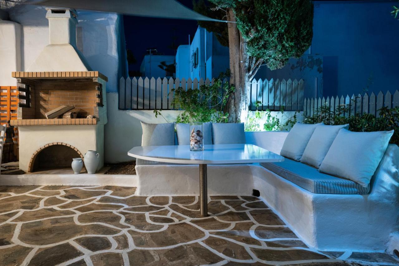 Hotel Iris ناوسا المظهر الخارجي الصورة